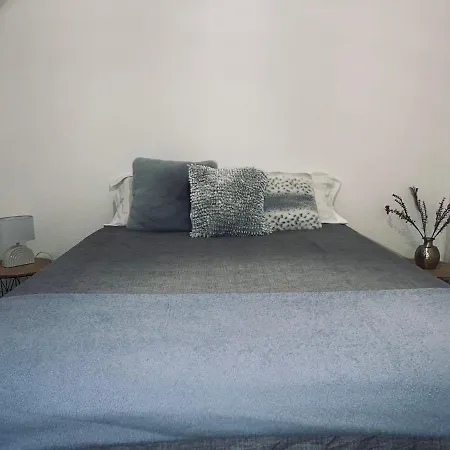 A 2 Mins Du Centre Apartment